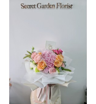 PRETTY IN PINK 鮮花花束